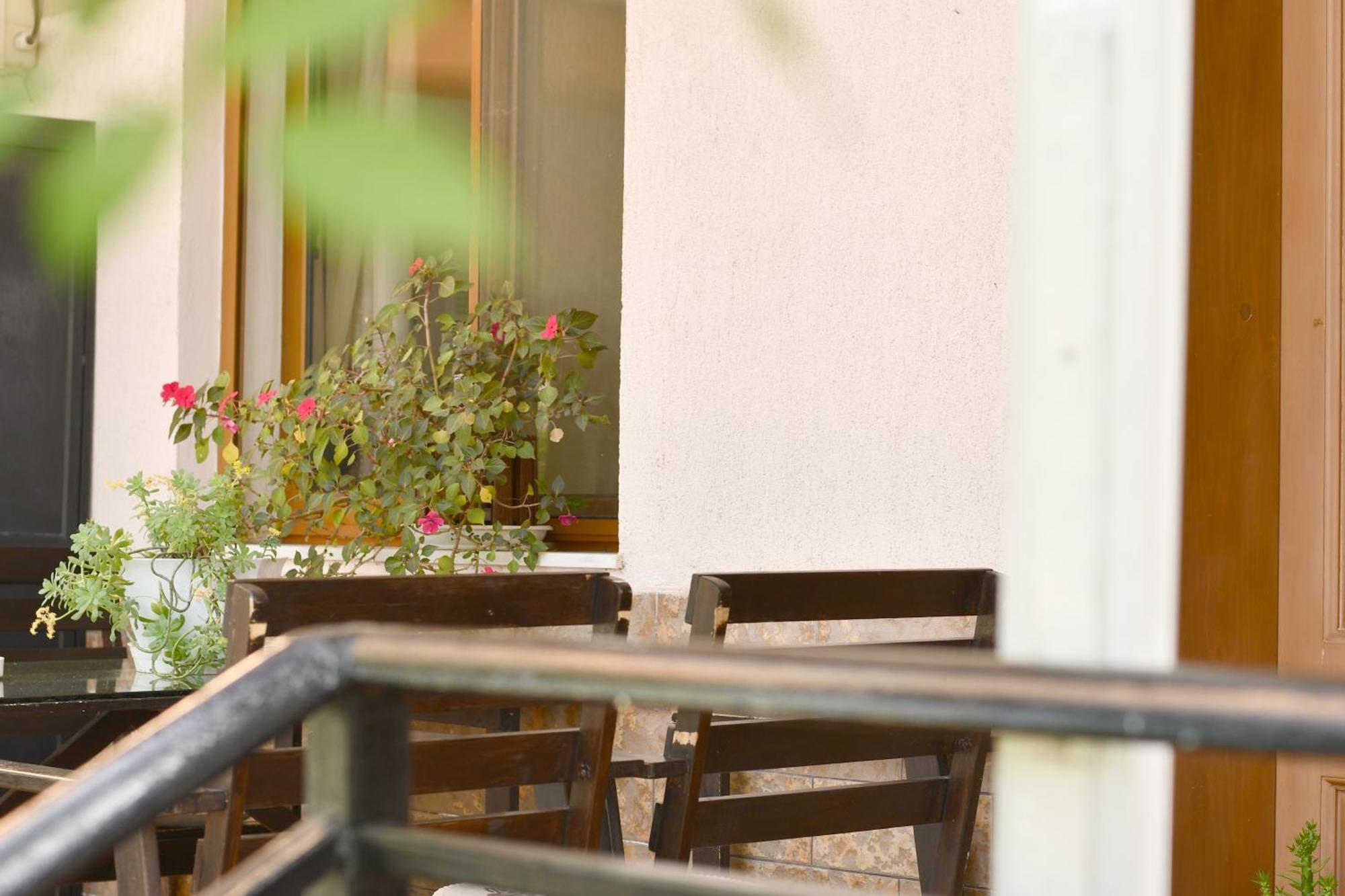 Beach & Chill Apartments Vlore Luaran gambar