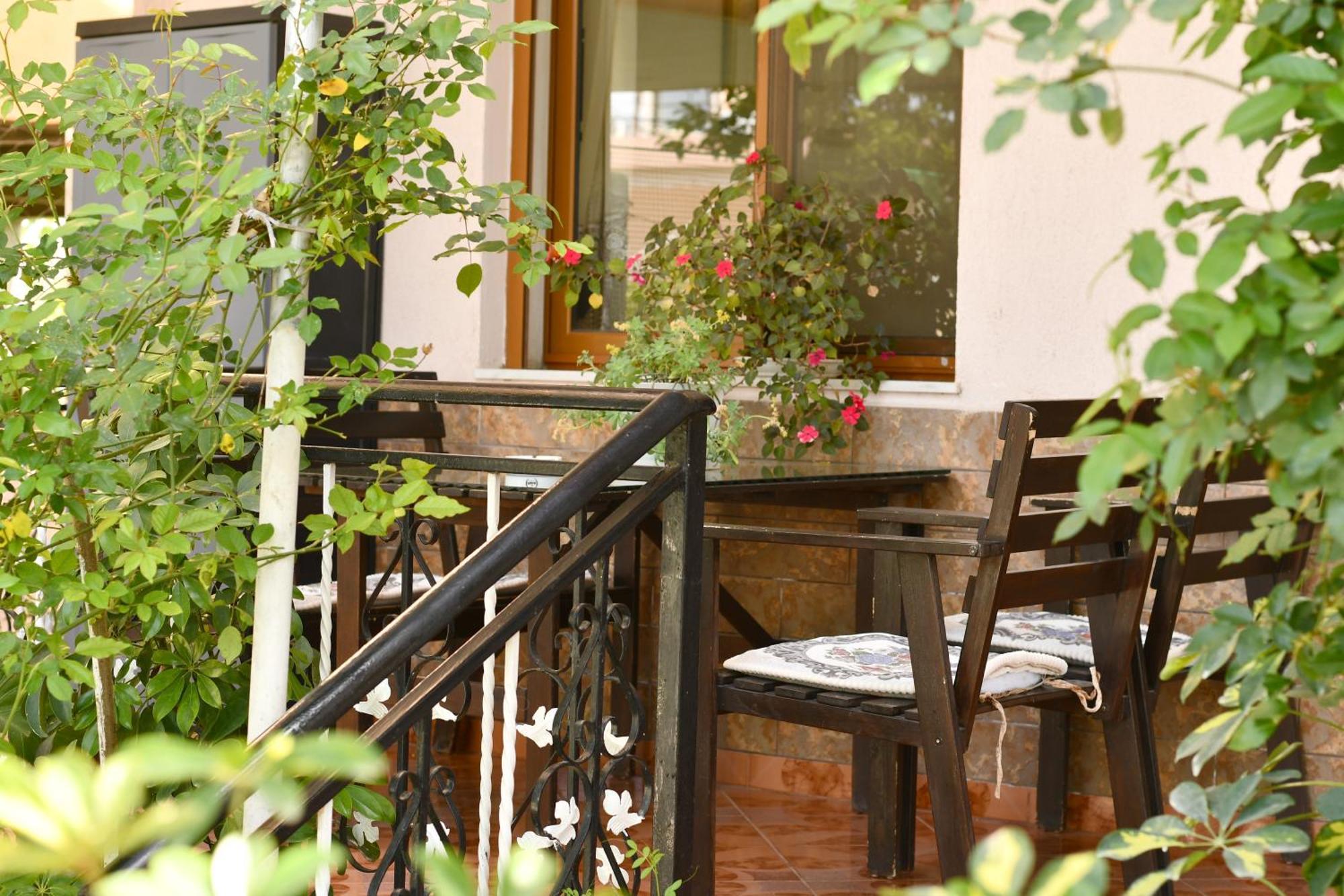 Beach & Chill Apartments Vlore Luaran gambar
