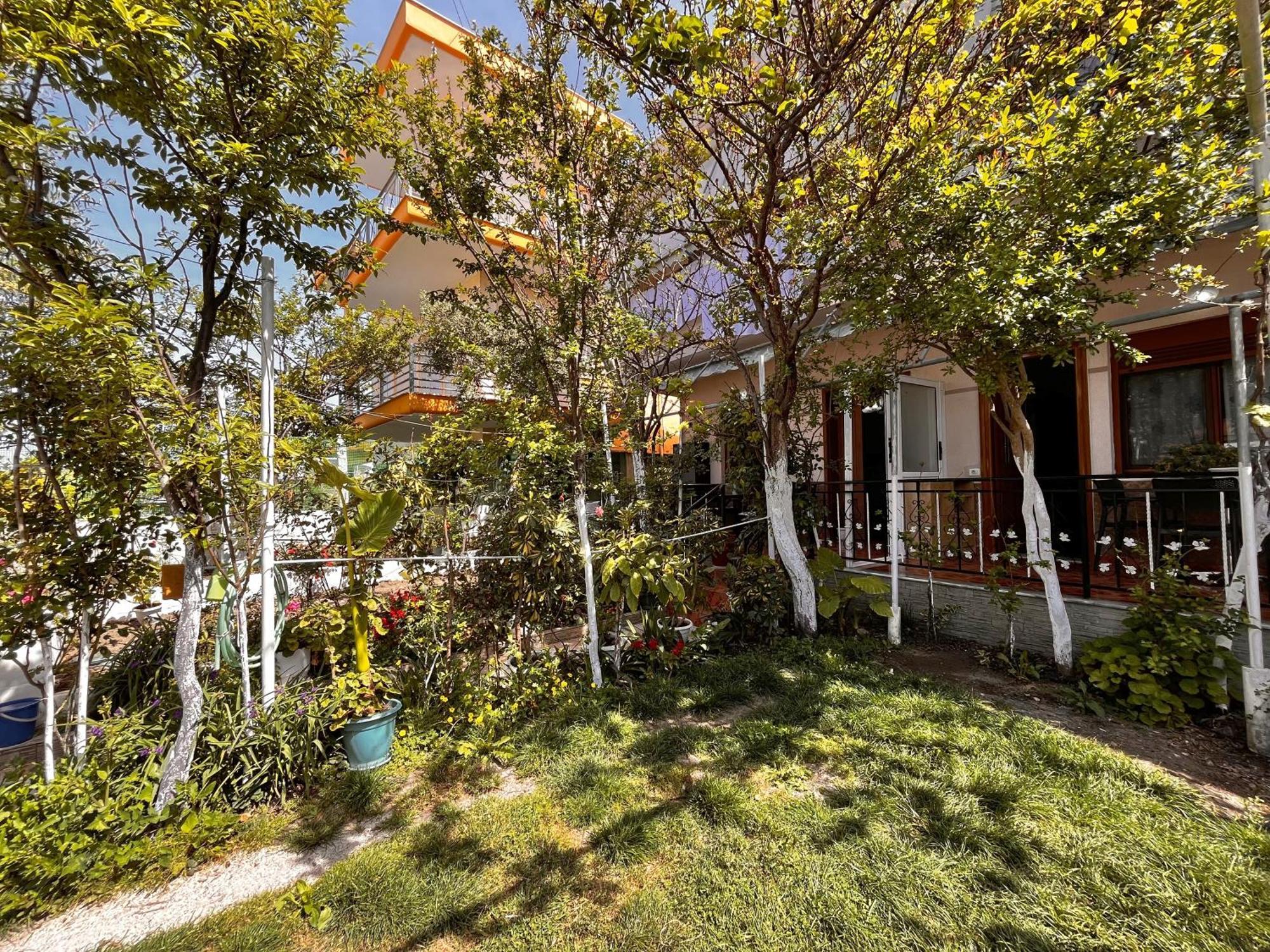 Beach & Chill Apartments Vlore Luaran gambar