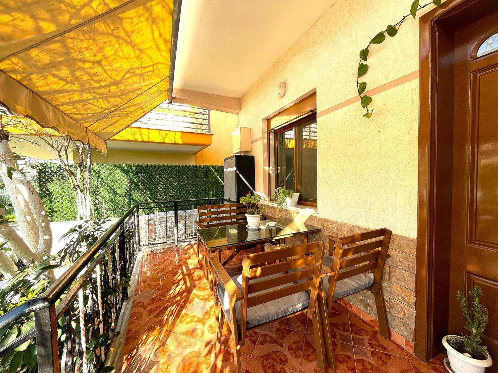 Beach & Chill Apartments Vlore Luaran gambar